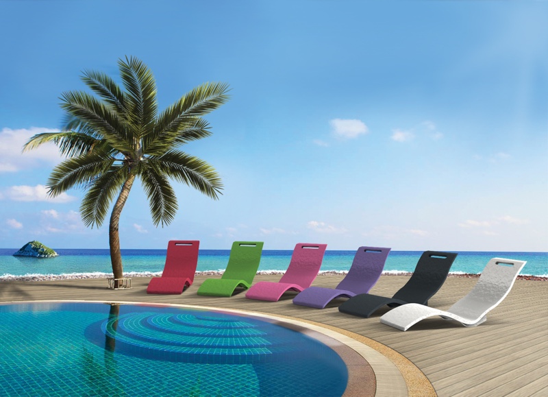 All colors SERENDIPITY water loungers by ARKEMA DESIGN by the pool